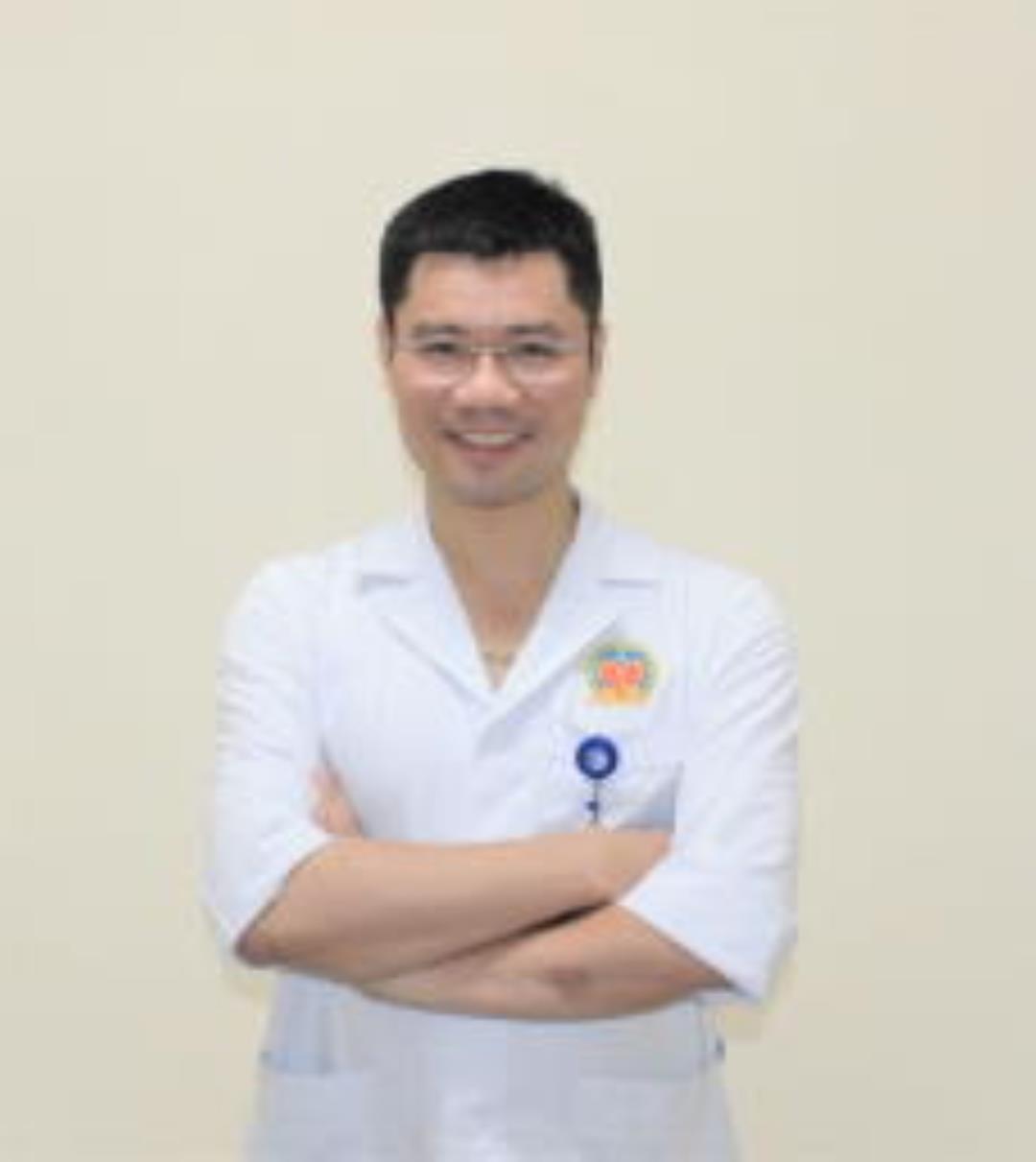 Bác sĩ, Thạc sĩ Đặng Quang Huy